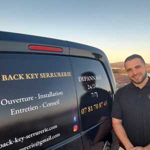 Back Key Serrurerie, un réparateur de porte à Hyères